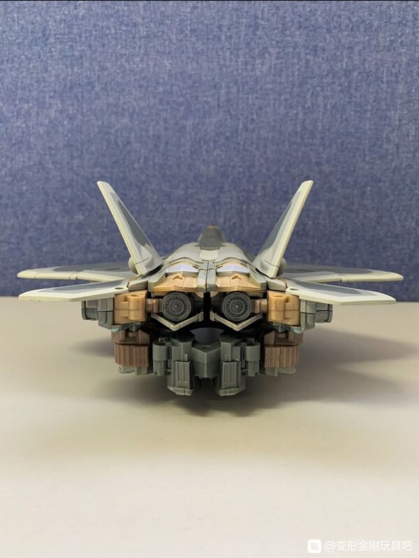 Masterpiece Starscream MPM 10 In Hand Images  (33 of 50)